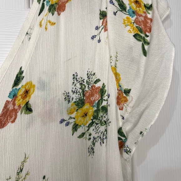 NWT O’Neill Floral Blouse - Picture 6 of 9